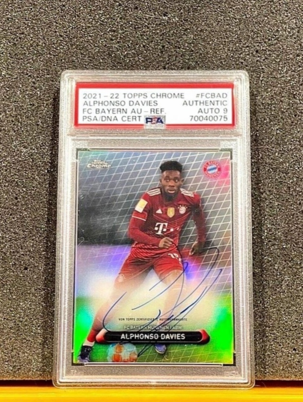 2021 Topps Chrome Alphonso Davies ON CARD /49 PSA 9 AUTO